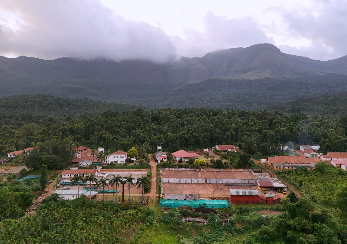 Thogari Hunkal Estate